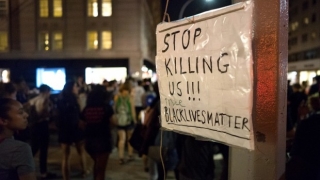 Încă un afro-american neînarmat a fost împușcat de poliție