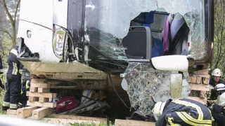 Zeci de persoane rănite grav sau dispărute, într-un accident de autocar în Germania