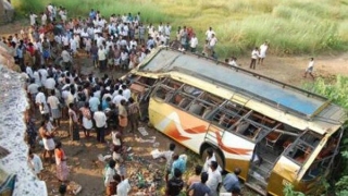 22 de morți în India, în urma unui accident de autobuz