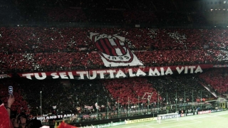 Vânzarea clubului de fotbal AC Milan a fost amânată