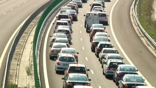 Circulaţie îngreunată pe Autostrada Soarelui din cauza unui accident rutier