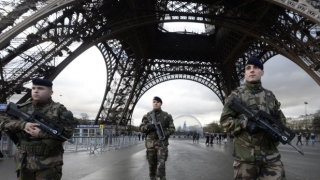 În Franța, alertele teroriste continuă. Cinci suspecți au fost arestați
