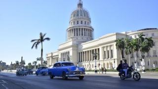 SUA își retrag mai mult de jumătate din personalul diplomatic de la Havana