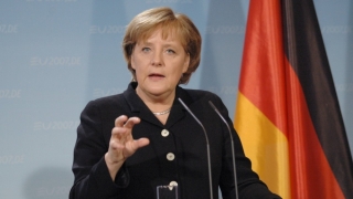 Merkel dorește integrarea mai rapidă a refugiaților pe piața forței de muncă