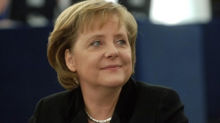 Angela Merkel a lăudat-o pe Hillary Clinton