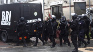 Islamişti suspectaţi că plănuiau un atentat, arestaţi preventiv în Franţa