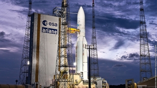 Ariane 5 a plasat cu succes pe orbită cei doi sateliți de telecomunicații