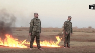 Înregistrare video difuzată de SI, cu doi militari turci arşi de vii
