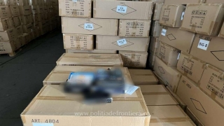 Zeci de mii de articole contrafăcute depistate în Portul Constanța