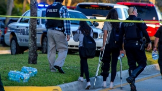 Un poliţist înarmat nu a intervenit în atacul din Florida, deşi se afla la locul faptei