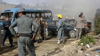 Atac soldat cu cel puțin 130 de morți asupra unei baze militare din Afganistan