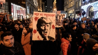 Americanii au protestat anti-Trump pentru a treia noapte, consecutiv