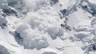 Cel puțin patru morți, în urma unei avalanșe în Alpii francezi
