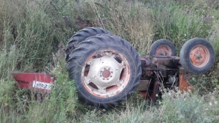 Accident grav la Gârliciu! Bărbat decedat, după ce a fost prins sub un tractor