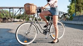 Bicicleta, mijlocul de transport ales de mulţi români în contextul pandemiei