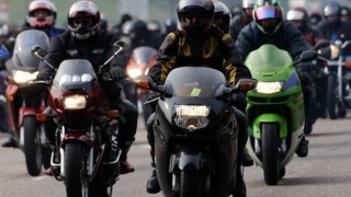 Sute de motocicliști au participat la un marș de prevenire a accidentelor rutiere