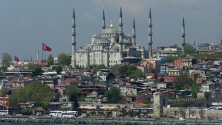 Explozie puternică în zona turistică din Istanbul, soldată cu victime