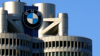 BMW recheamă în service 230.000 de vehicule, din cauza unor probleme la airbag-uri
