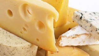 Brânzeturi cu grăsimi hidrogenate în loc de produse naturale