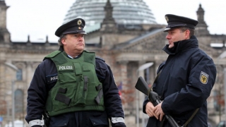 Poliția germană apără imigranții de extremiștii autohtoni