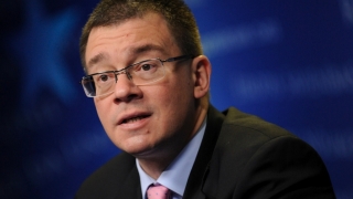 Mihai Răzvan Ungureanu a demisionat de la SIE