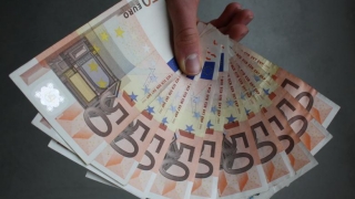 Vine noua bancnotă de 50 euro
