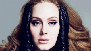 Adele, un nou record pe YouTube