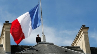 Adunarea Națională a Franței a votat șase luni de stare de urgență