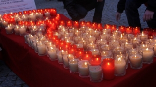 Ziua internațională a lumânărilor aprinse în memoria victimelor virusului HIV-SIDA