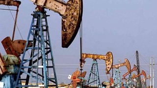 Arabia Saudită poate crește producția de petrol cu un milion de barili pe zi