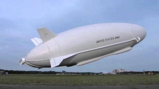 Aterizare forţată a celei mai lungi aeronave din lume