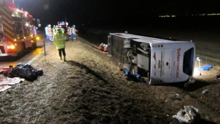Autocar şcolar implicat într-un grav accident rutier, în Franţa