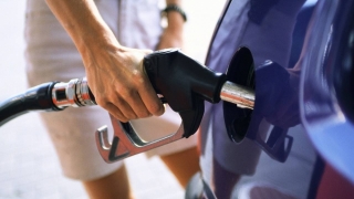 Biocarburant mai mult în benzină? Vor creşte importurile şi, implicit, preţul