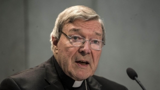 Scandal sexual cu trezorierul Vaticanului! Biserica australiană, alături de cardinalul Pell
