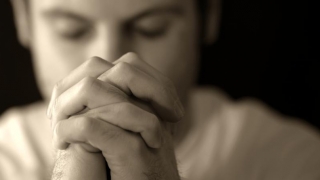 Vezi care sunt efectele rugăciunii zilnice!