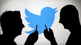 Ceartă şi lecţii de punctuaţie pe Twitter între poliția germană și internauţi