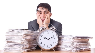 Ce beneficii am avea dacă am lucra doar 6 ore pe zi?