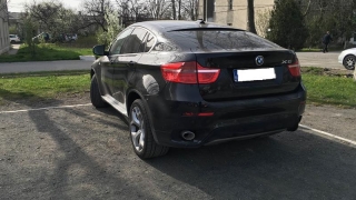 Conducea un BMW X6 furat din Bulgaria