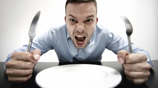 De ce devenim irascibili când ne este foame