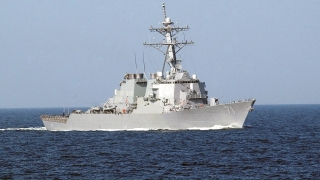 Distrugătorul „USS Ross“, în Marea Neagră