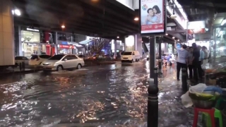 Cele mai grave inundații în sudul Thailandei din ultimele decenii: un milion de persoane afectate