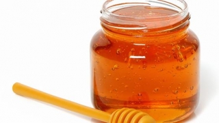 Ce nereguli au găsit veterinarii la mierea de albine vândută pe piață?