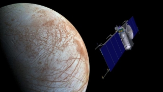 Expediţii de miliarde de dolari pe Jupiter! Pe satelitul Europa s-ar putea afla viaţă extraterestră