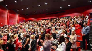 Femeile din PSD condamnă spectacolul cătușelor