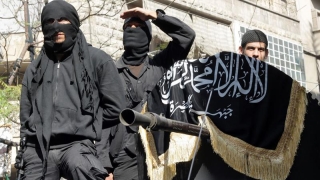 Gruparea siriană Frontul Al-Nusra rupe legăturile cu Al-Qaida