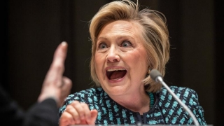 Hillary Clinton a strâns o sumă-record în campania din august