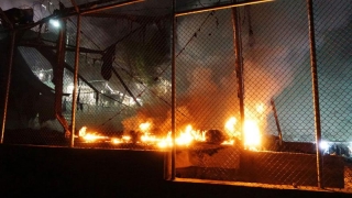 Imigranți arestați pentru incendiul de la o tabără de pe insula Lesbos