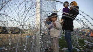 Imigranţii ridică presiunea de pe Grecia