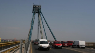 Încă o lună de restricții pe podul de la Agigea