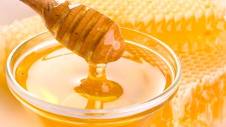 În ce condiții ar putea crește consumul de miere în România?